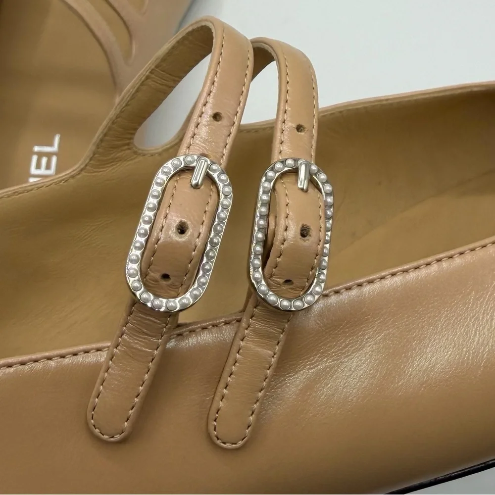 NEW NIB Chanel Beige Black Bicolor CC logo Cap Toe Mary Jane Buckle Ballet Flats - Picture 7 of 13